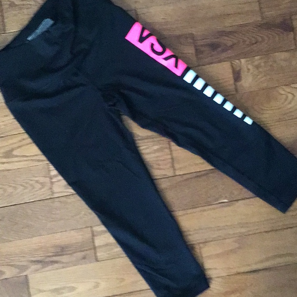 Victoria Secret knockout Capri tight